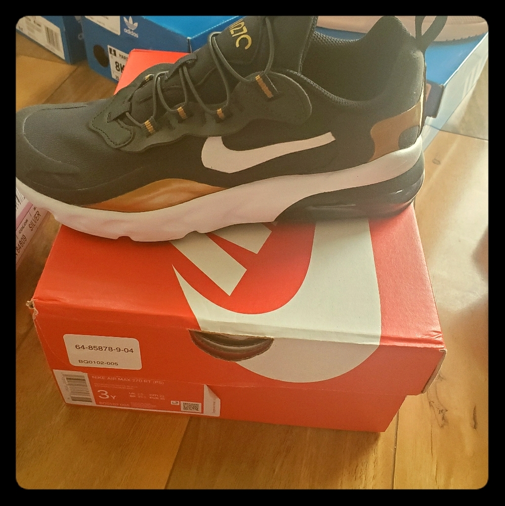 Nike AIRMAX 270